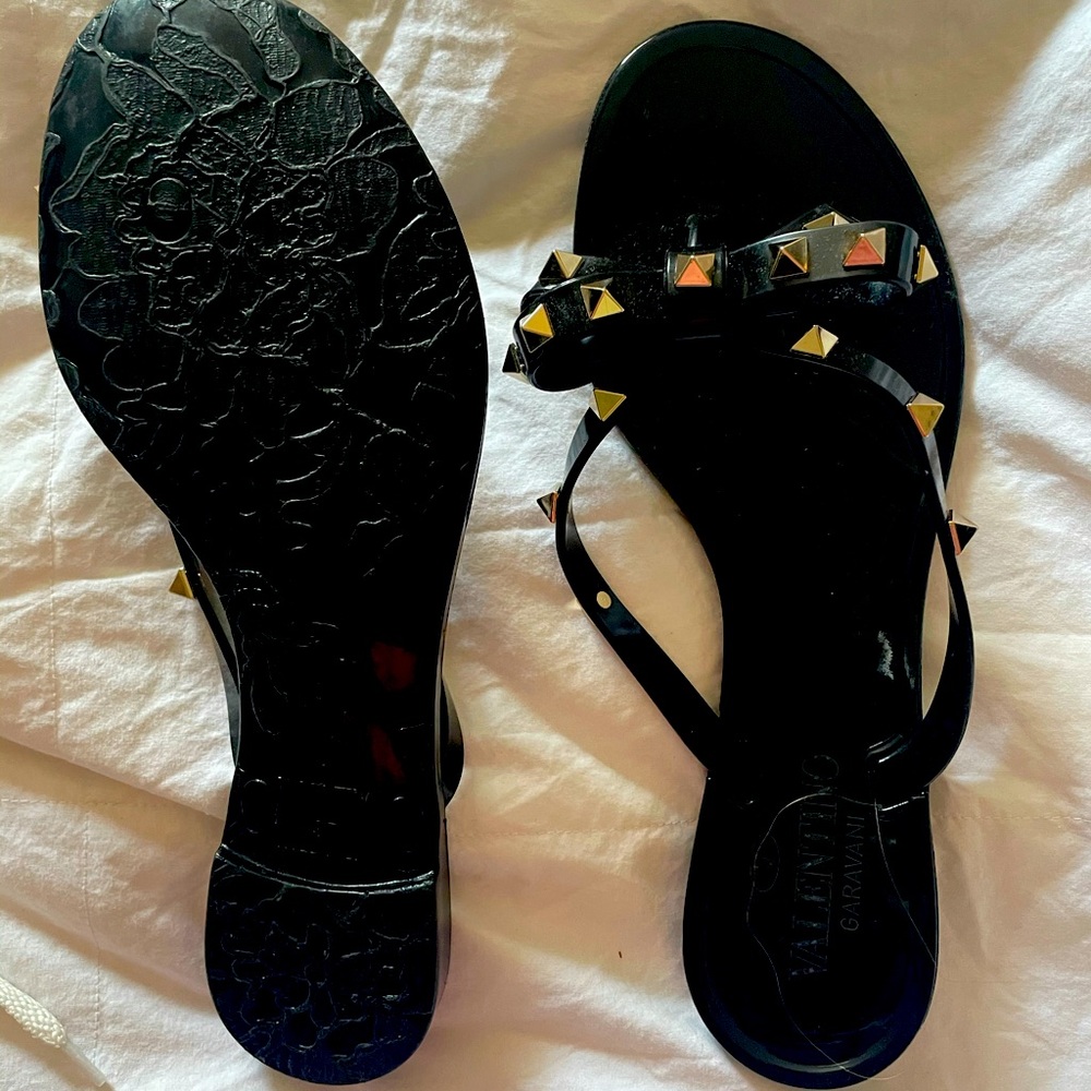 VALENTINO FLIP FLOPS
